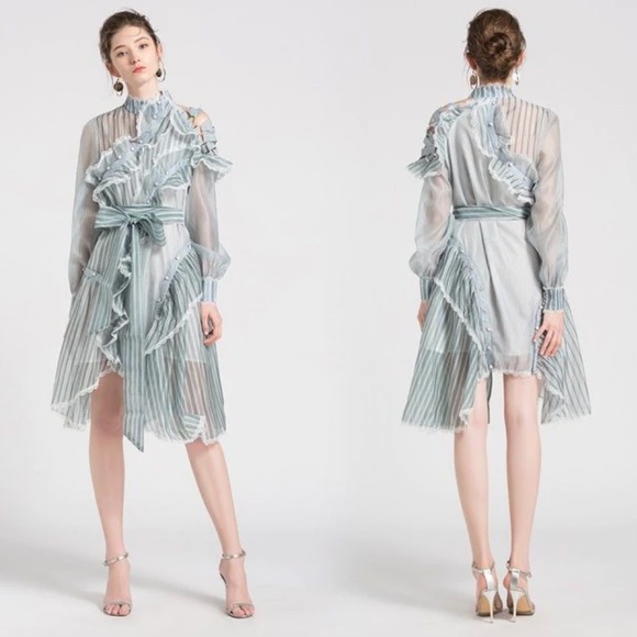 Atelier Janelle Dress with extra ruffle slip layer - Picture 5 of 6